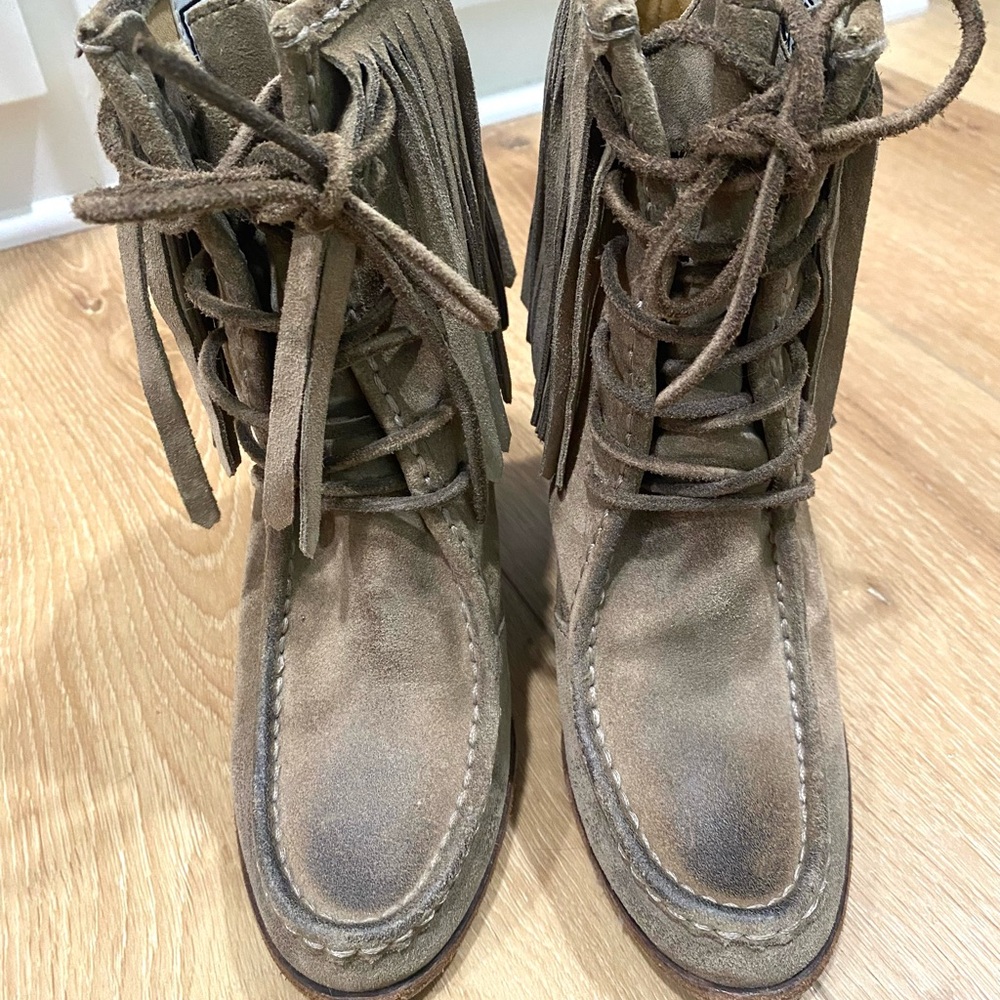 Frye Parker Booties Western Fringed Stacked Heel Women’s Size 7.5 Boho Festival - Picture 4 of 8
